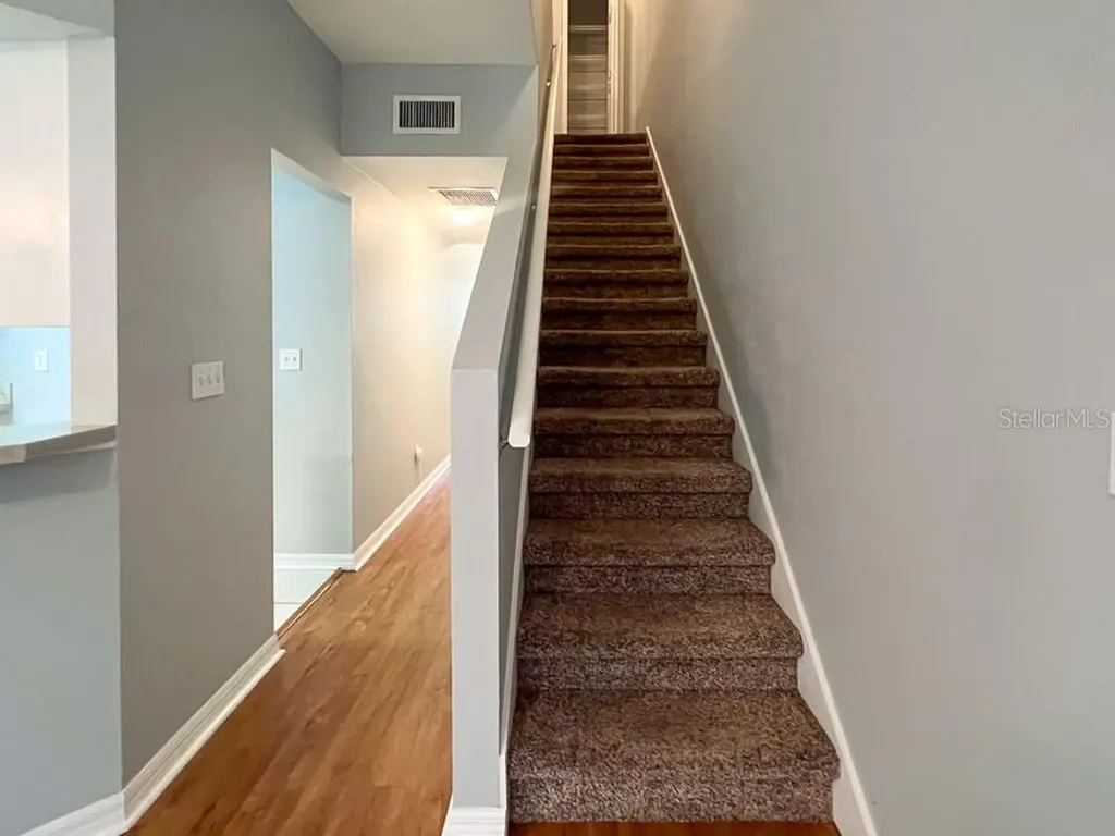 5048 NW 1st Place Gainesville FL 32607