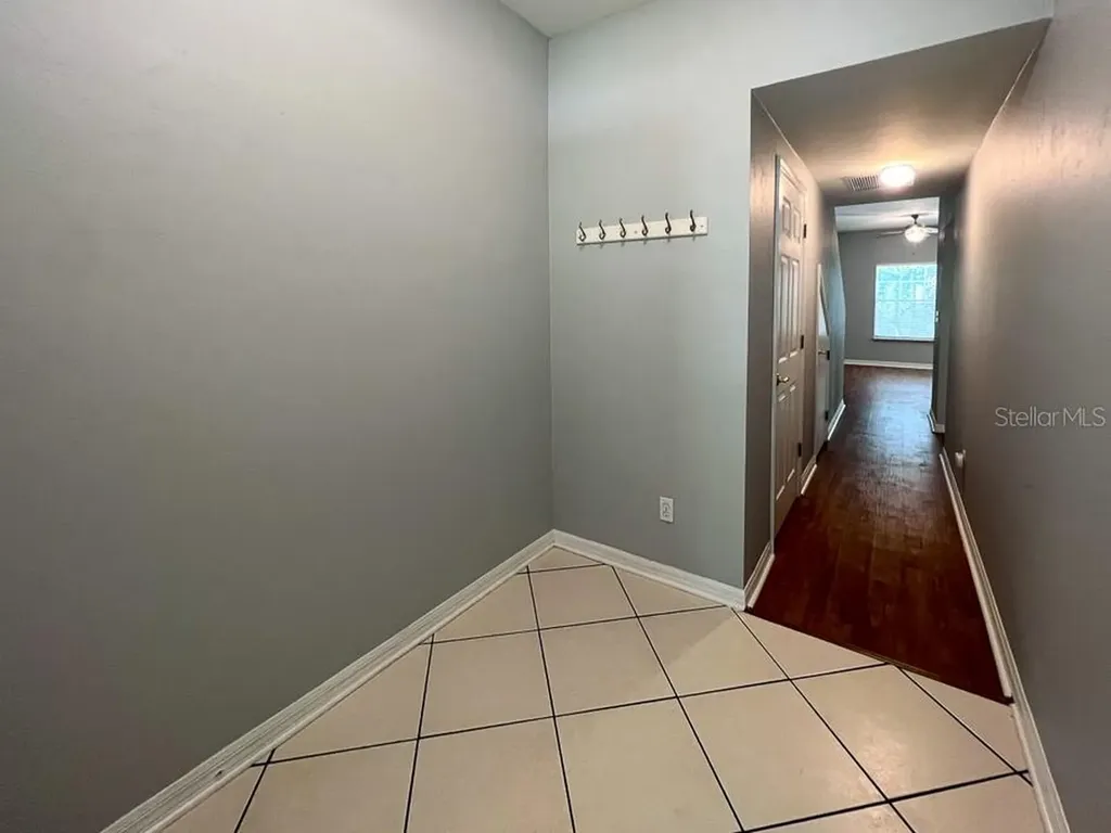 5048 NW 1st Place Gainesville FL 32607