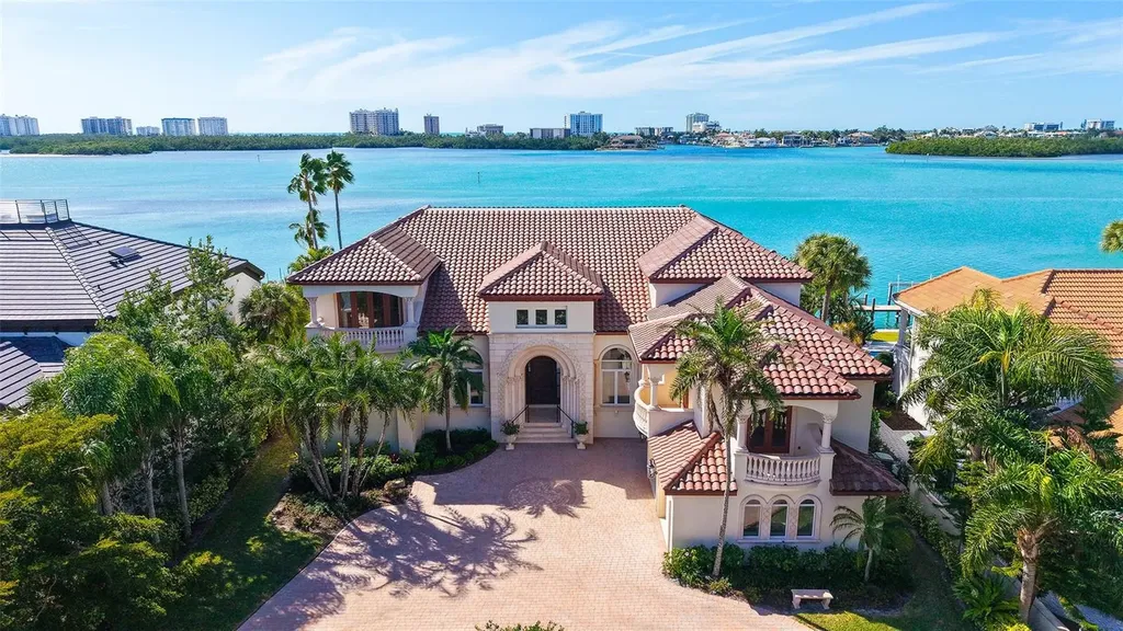570 S Spoonbill Drive Sarasota FL 34236