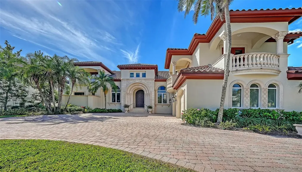 570 S Spoonbill Drive Sarasota FL 34236