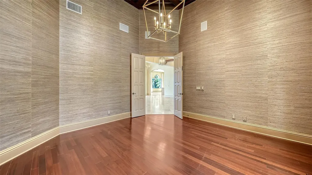 570 S Spoonbill Drive Sarasota FL 34236