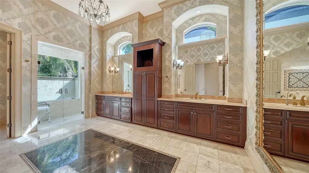 570 S Spoonbill Drive Sarasota FL 34236