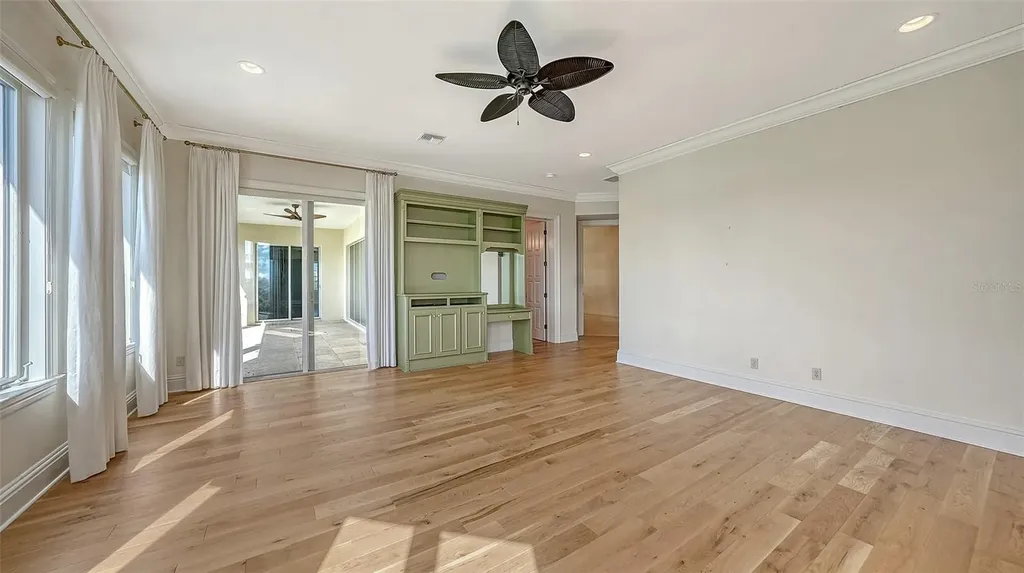 570 S Spoonbill Drive Sarasota FL 34236