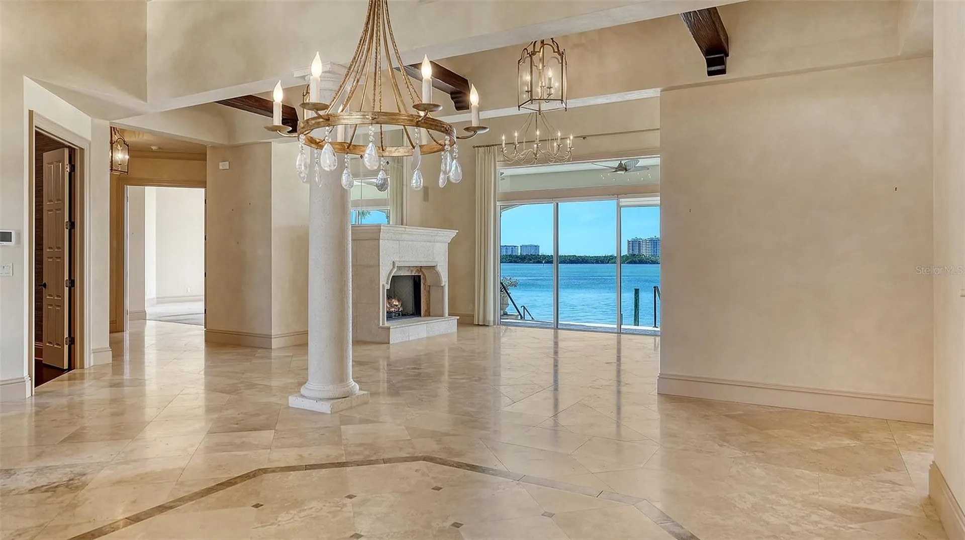 570 S Spoonbill Drive Sarasota FL 34236