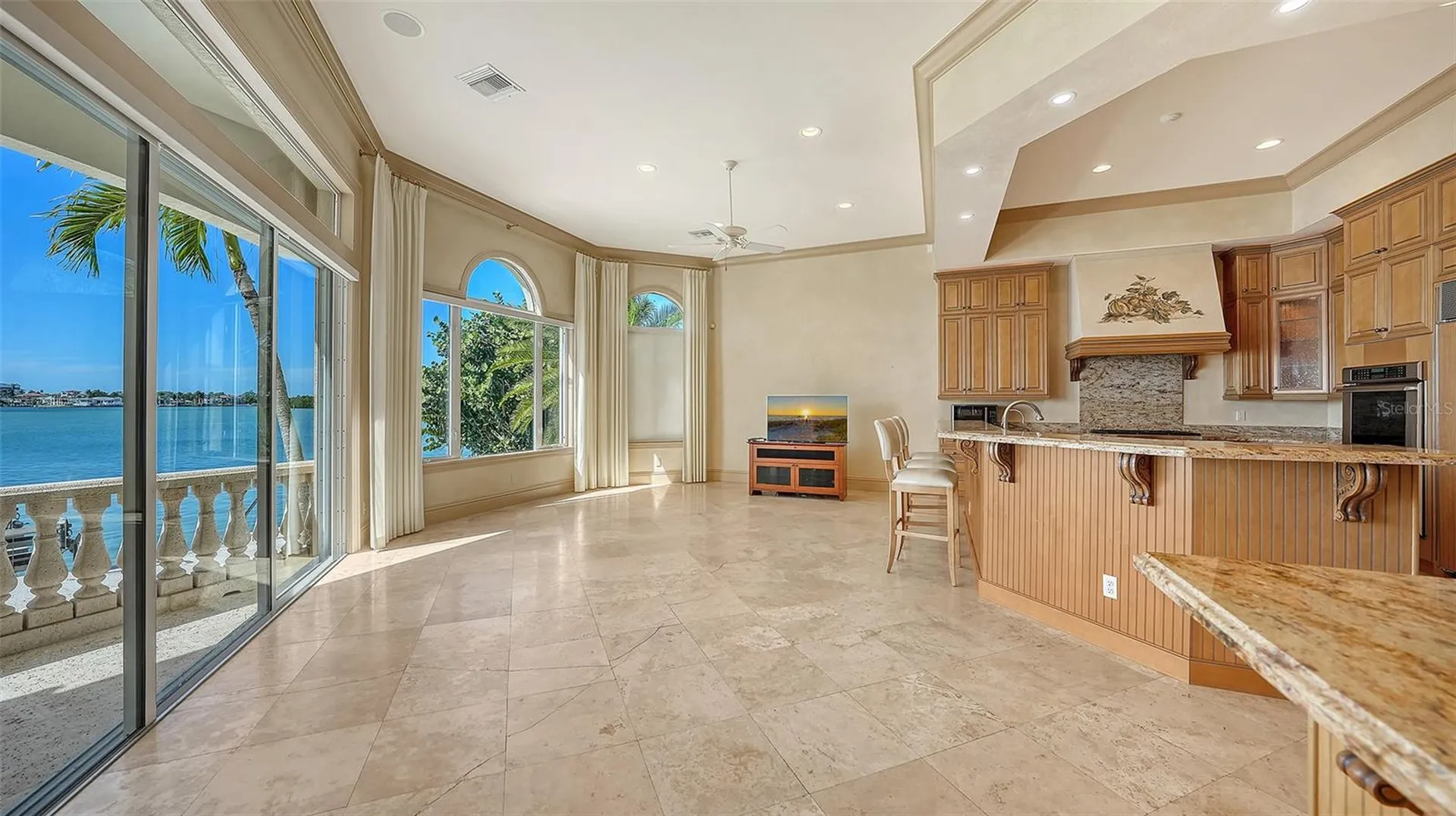 570 S Spoonbill Drive Sarasota FL 34236