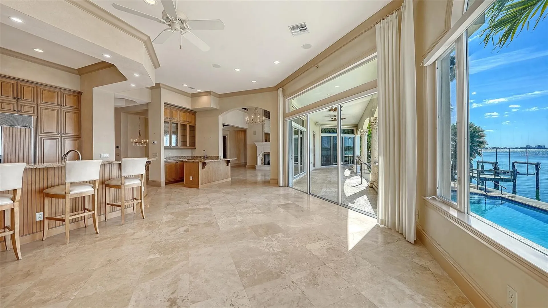 570 S Spoonbill Drive Sarasota FL 34236