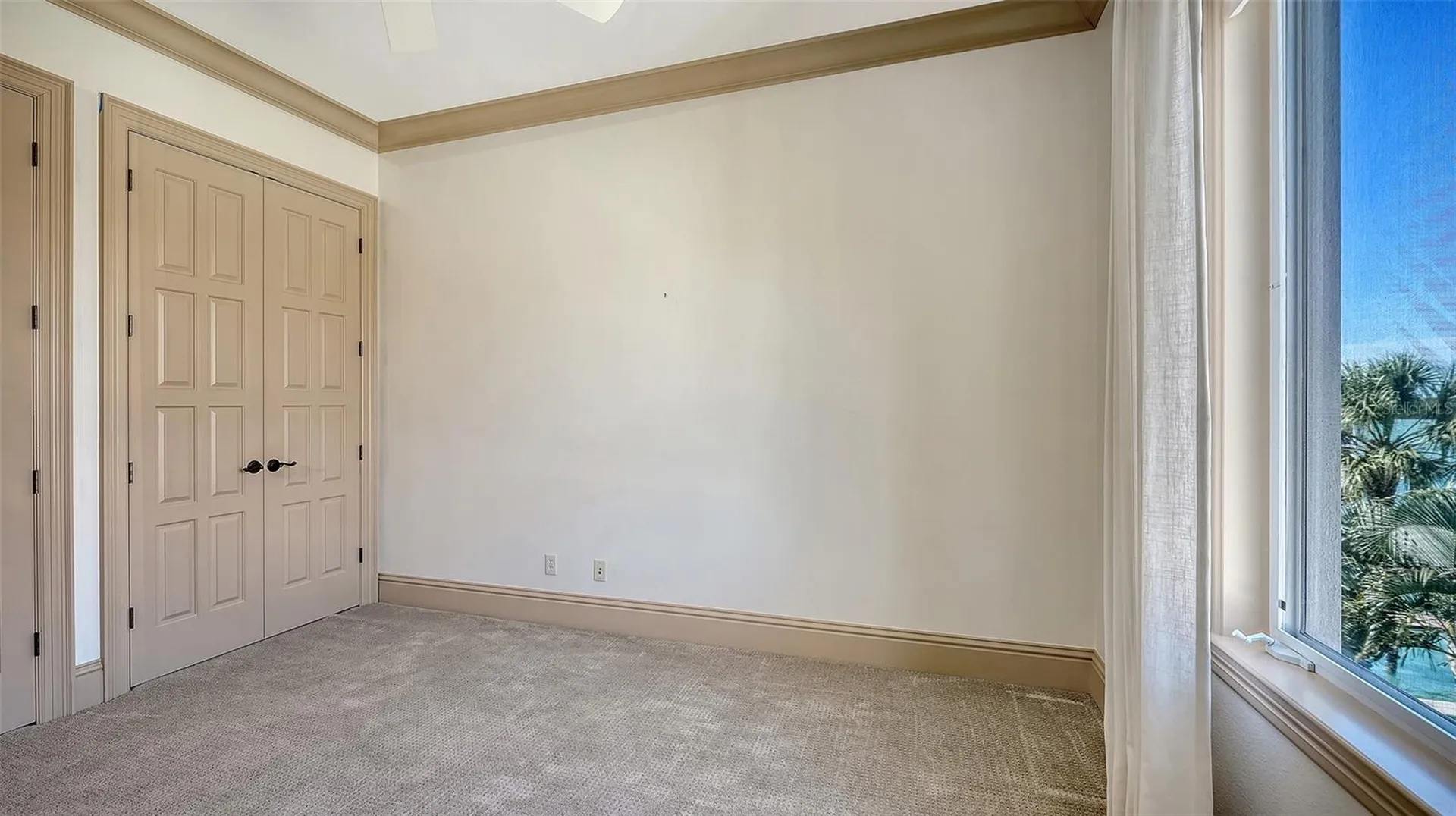 570 S Spoonbill Drive Sarasota FL 34236