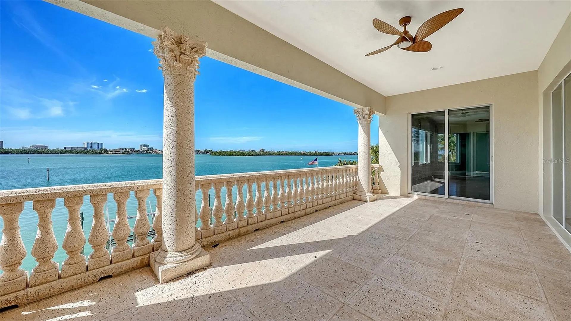 570 S Spoonbill Drive Sarasota FL 34236