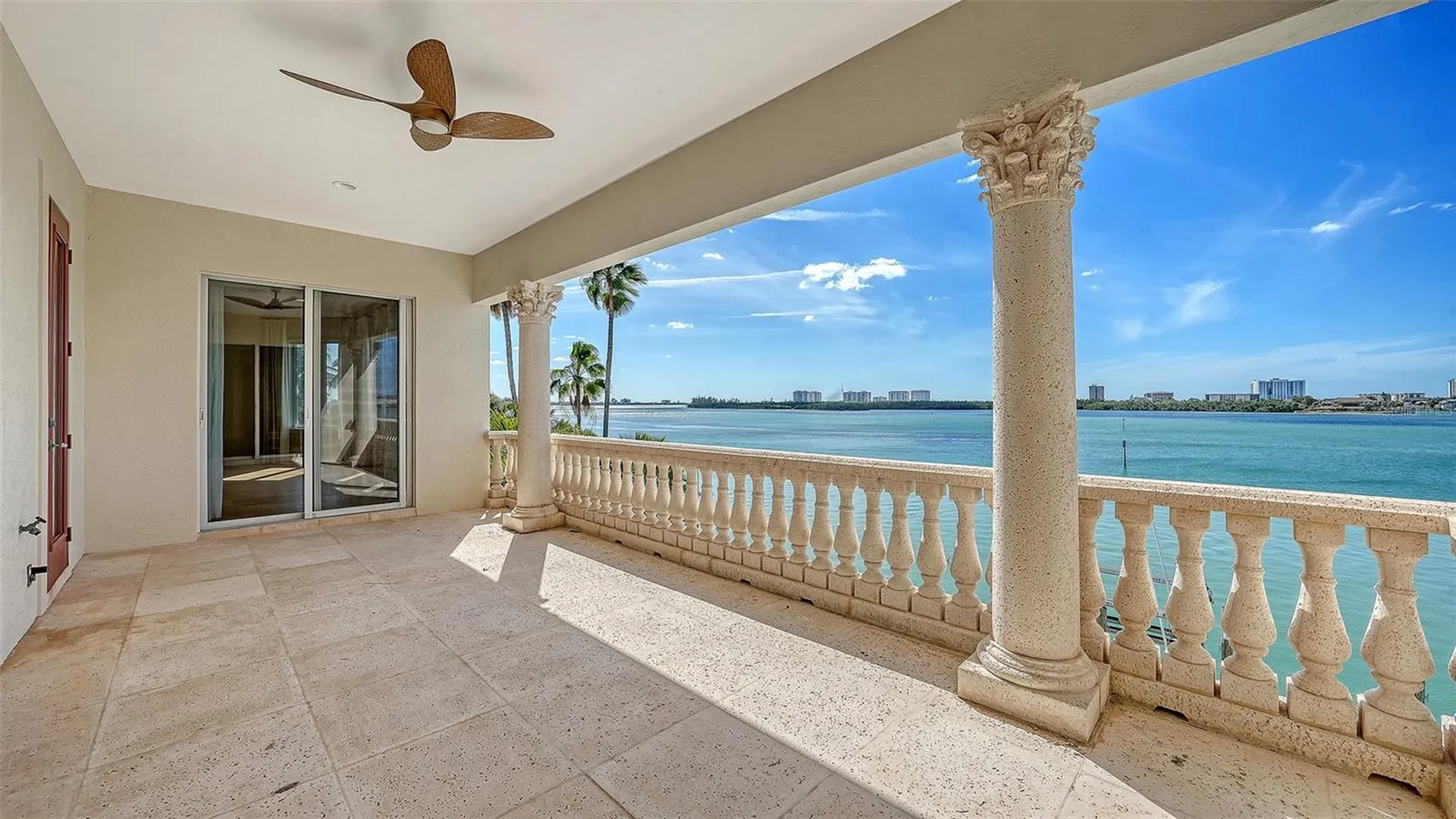 570 S Spoonbill Drive Sarasota FL 34236