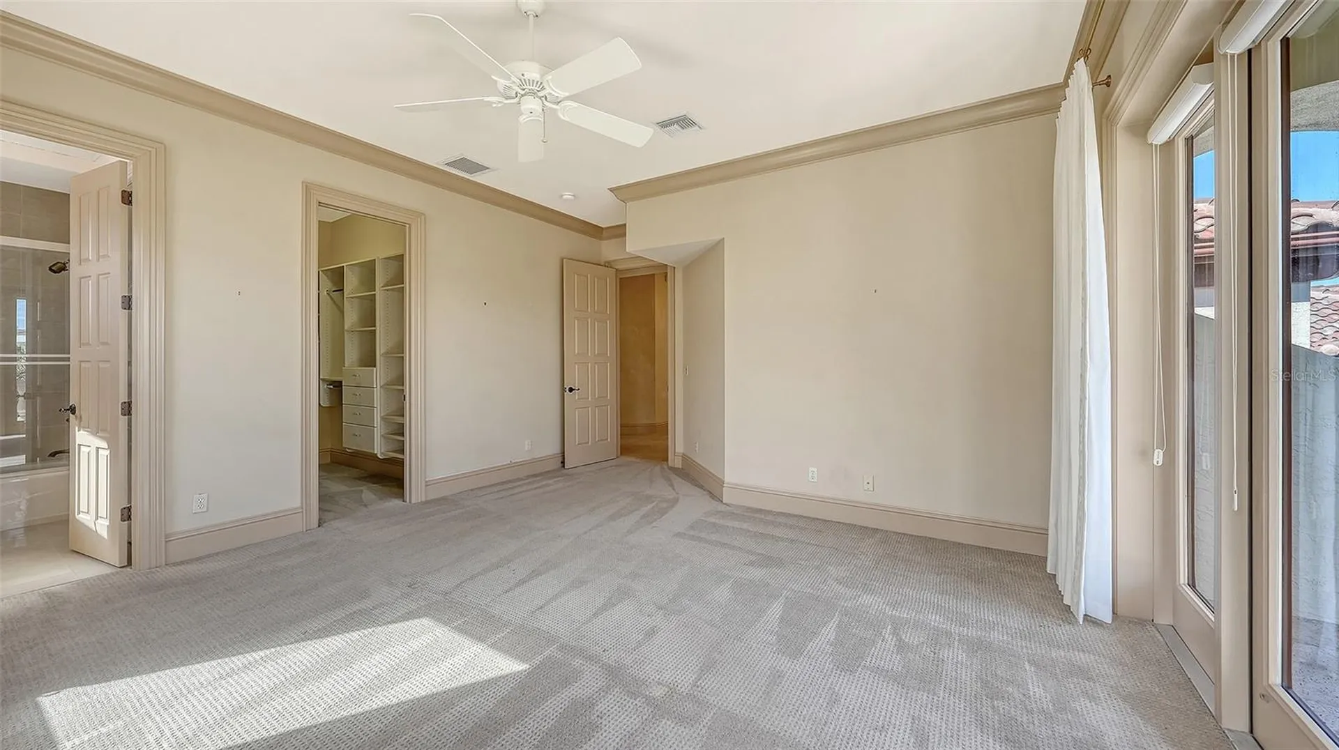 570 S Spoonbill Drive Sarasota FL 34236