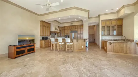 570 S Spoonbill Drive Sarasota FL 34236