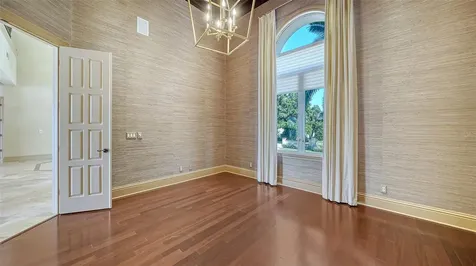 570 S Spoonbill Drive Sarasota FL 34236