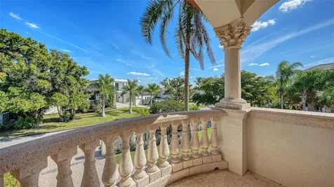 570 S Spoonbill Drive Sarasota FL 34236