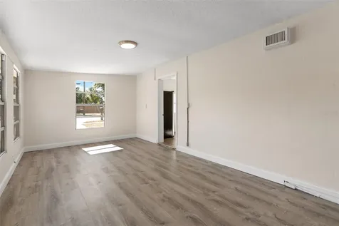 1010 Fairmont Street Clearwater FL 33755