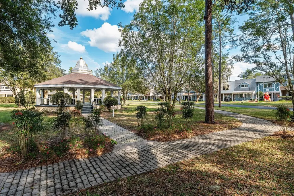 9951 SW 88th Court Road Ocala FL 34481