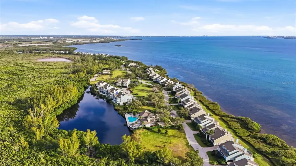 61 Tidy Island Boulevard Bradenton FL 34210