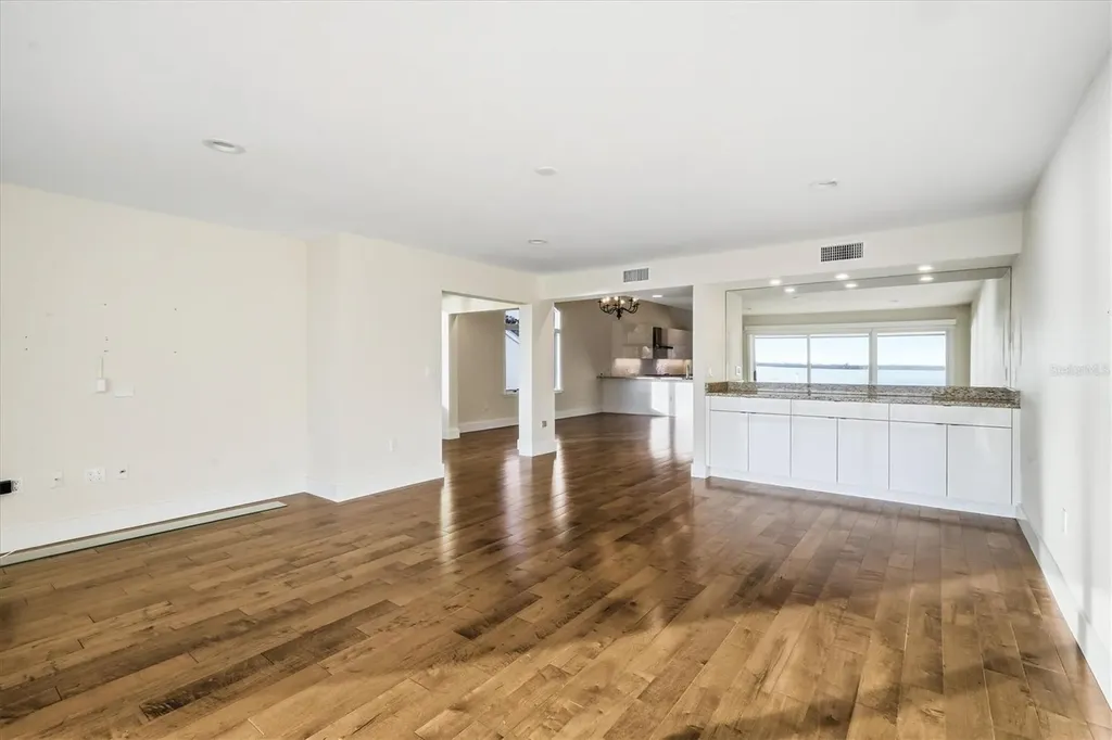 61 Tidy Island Boulevard Bradenton FL 34210