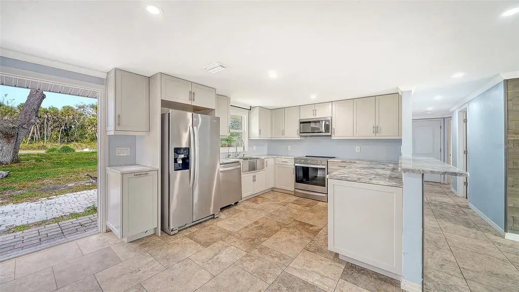 1203 Pineland Avenue Venice FL 34285