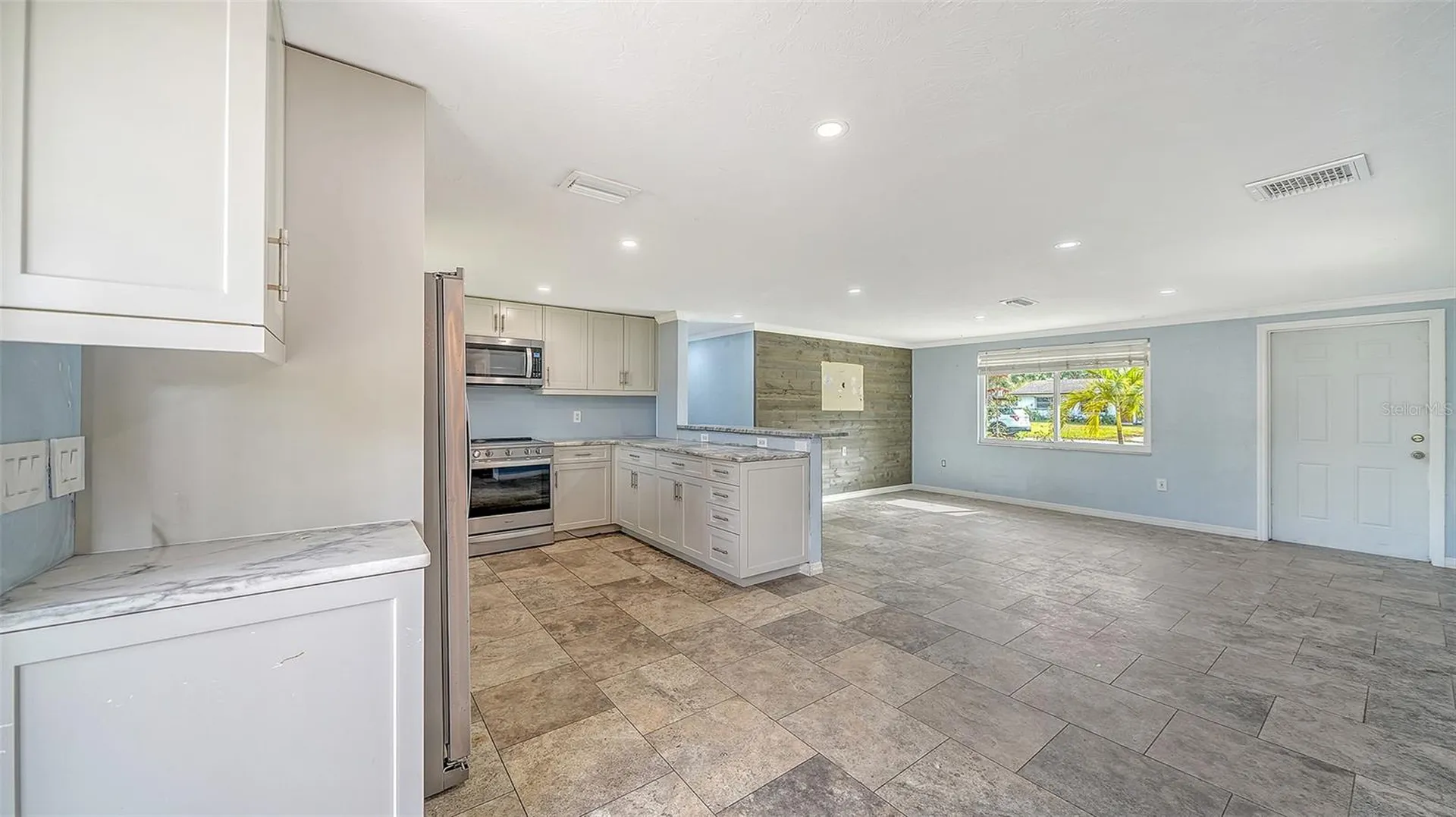 1203 Pineland Avenue Venice FL 34285