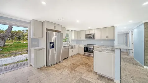 1203 Pineland Avenue Venice FL 34285