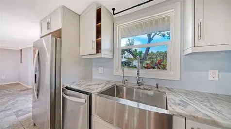 1203 Pineland Avenue Venice FL 34285