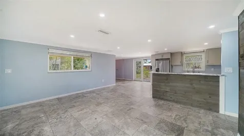 1203 Pineland Avenue Venice FL 34285