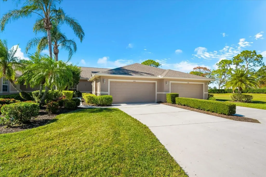 4924 Mahogany Run Avenue Sarasota FL 34241