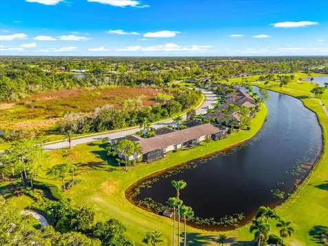 4924 Mahogany Run Avenue Sarasota FL 34241
