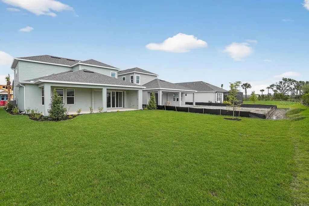 8517 Golden Dawn Court Sarasota FL 34241