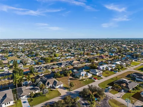 241 SW 40th Street Cape Coral FL 33914