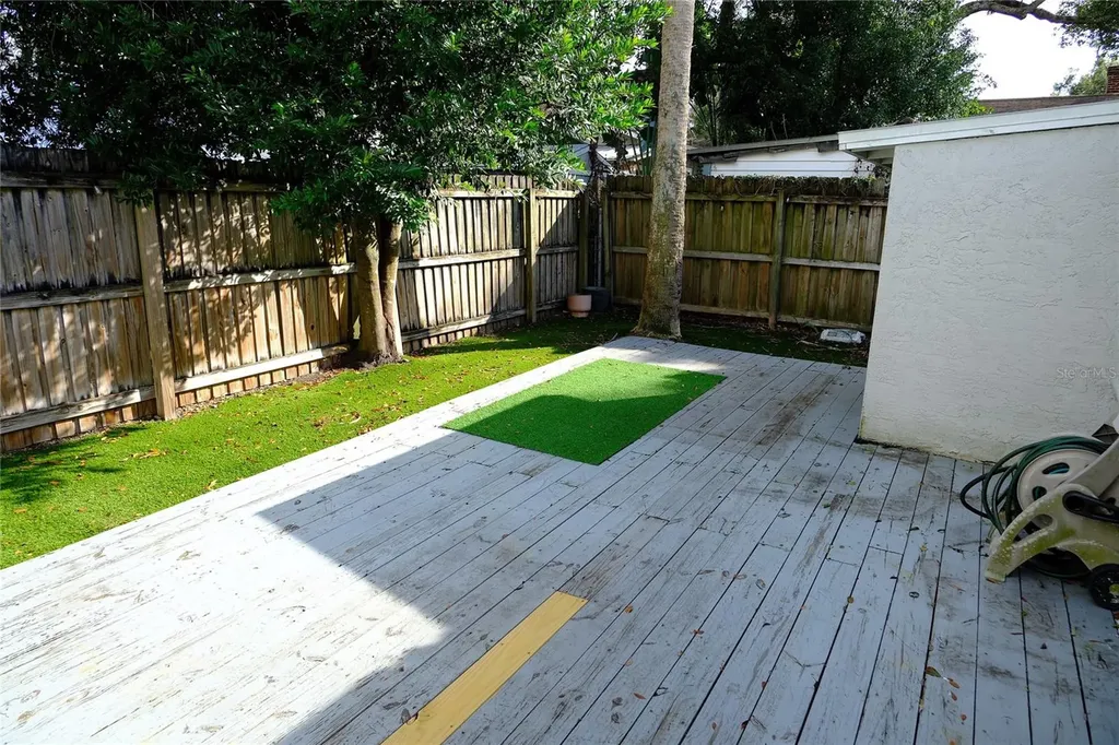 212 W Hiawatha Street Tampa FL 33604
