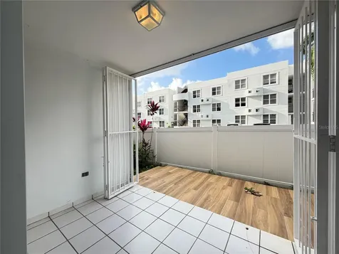 Apt 701 Edif B Cond. Torrimar Town Park Guaynabo PR 00969