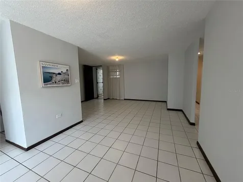 Apt 701 Edif B Cond. Torrimar Town Park Guaynabo PR 00969