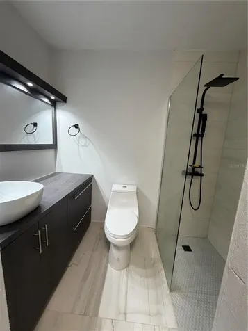 Apt 701 Edif B Cond. Torrimar Town Park Guaynabo PR 00969