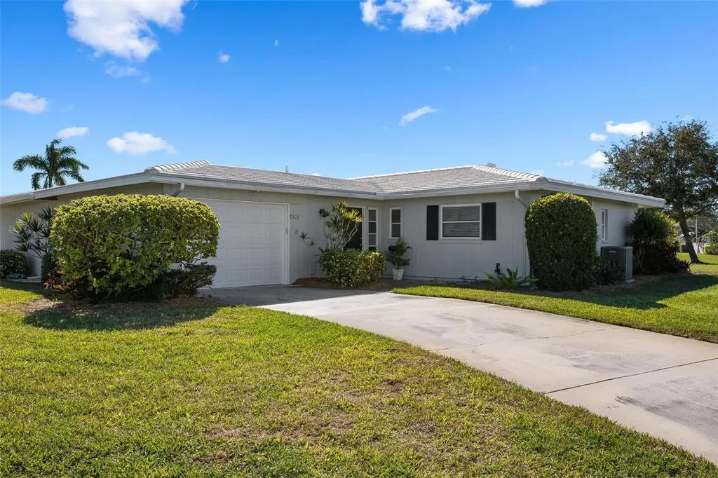 7303 9th Avenue W Bradenton FL 34209