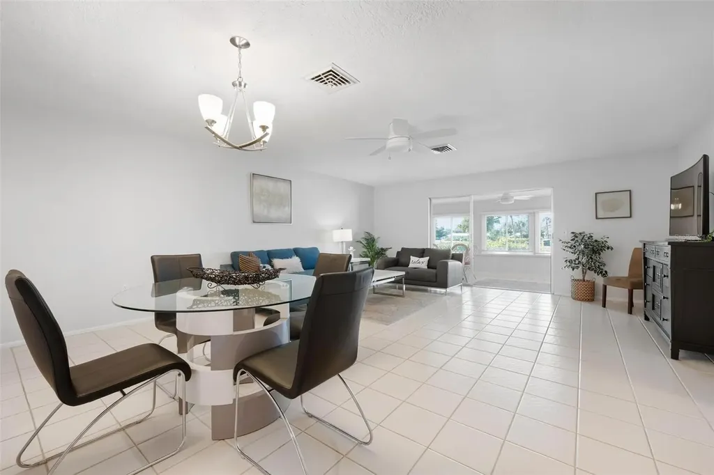 7303 9th Avenue W Bradenton FL 34209