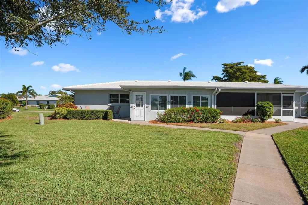 7303 9th Avenue W Bradenton FL 34209