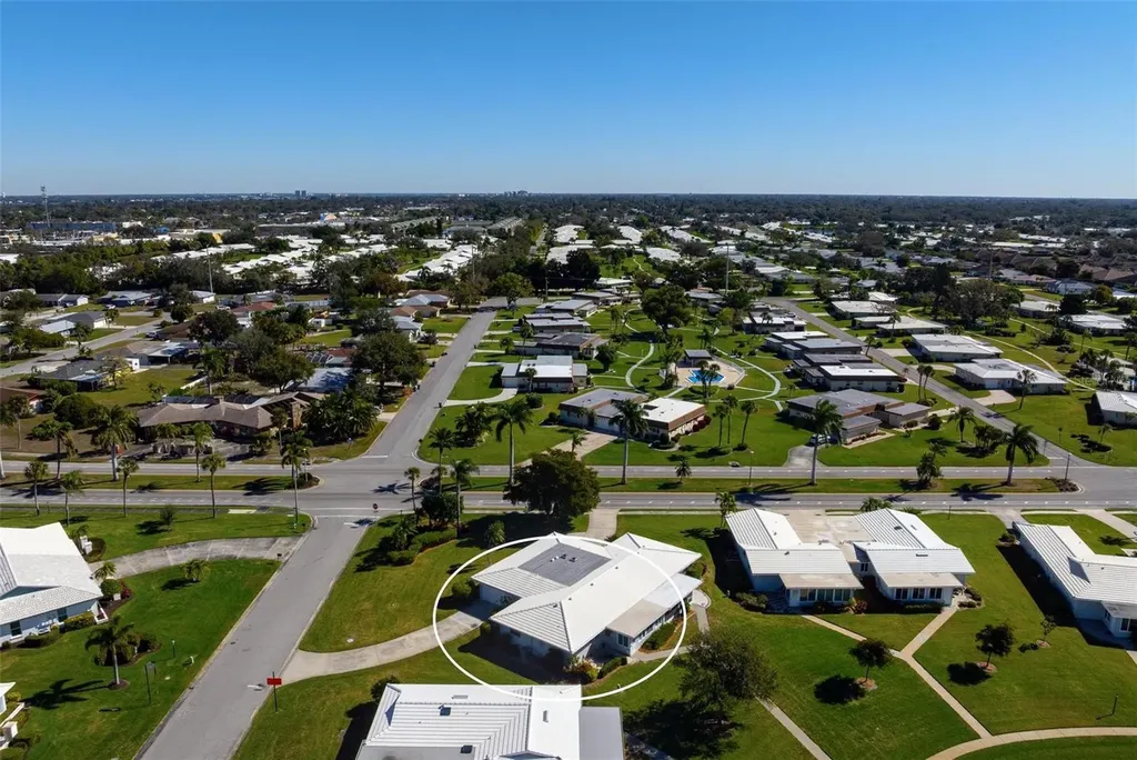7303 9th Avenue W Bradenton FL 34209