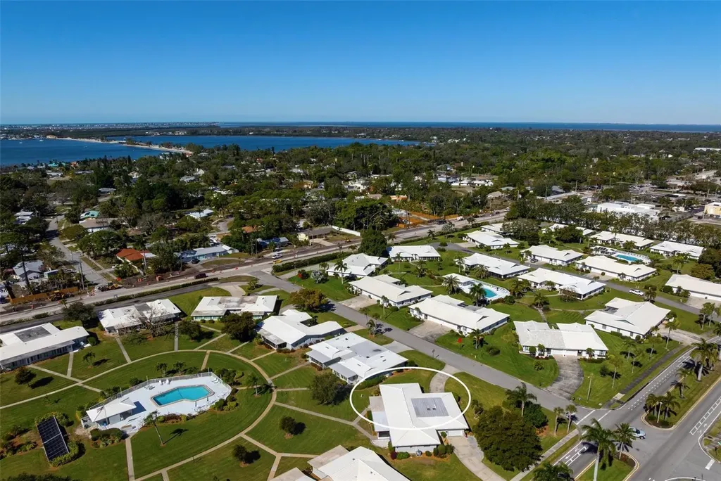 7303 9th Avenue W Bradenton FL 34209