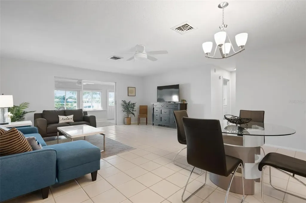 7303 9th Avenue W Bradenton FL 34209