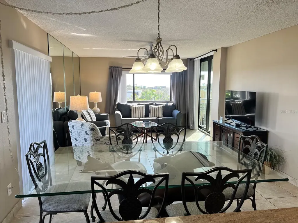 1001 Point Of Rocks Road Sarasota FL 34242