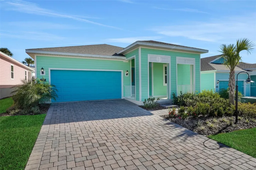 999 Fiesta Key Circle Lady Lake FL 32159