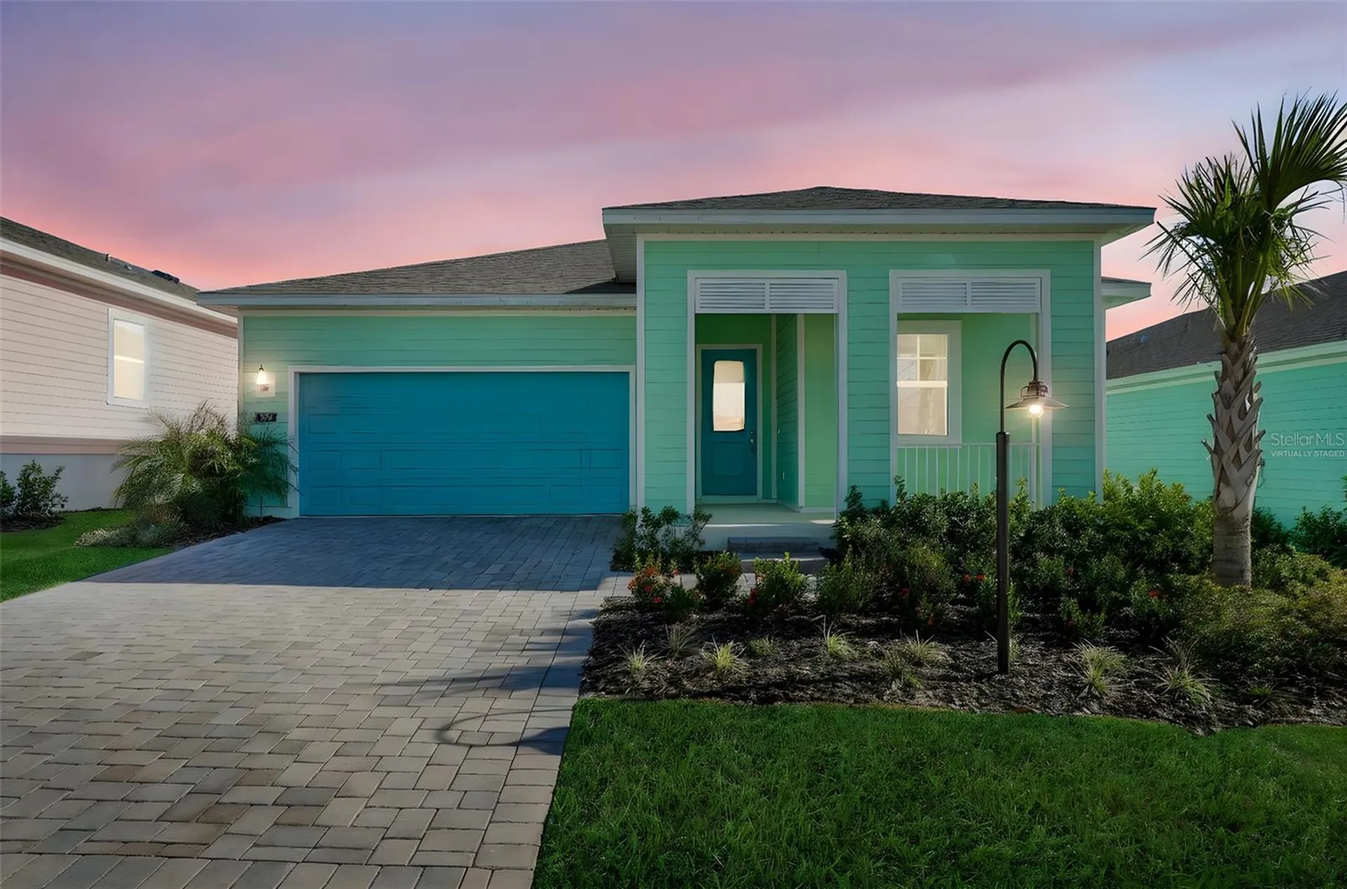 999 Fiesta Key Circle Lady Lake FL 32159