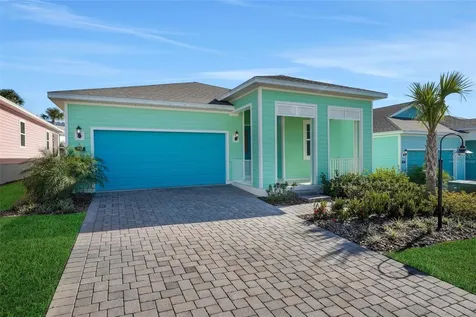999 Fiesta Key Circle Lady Lake FL 32159