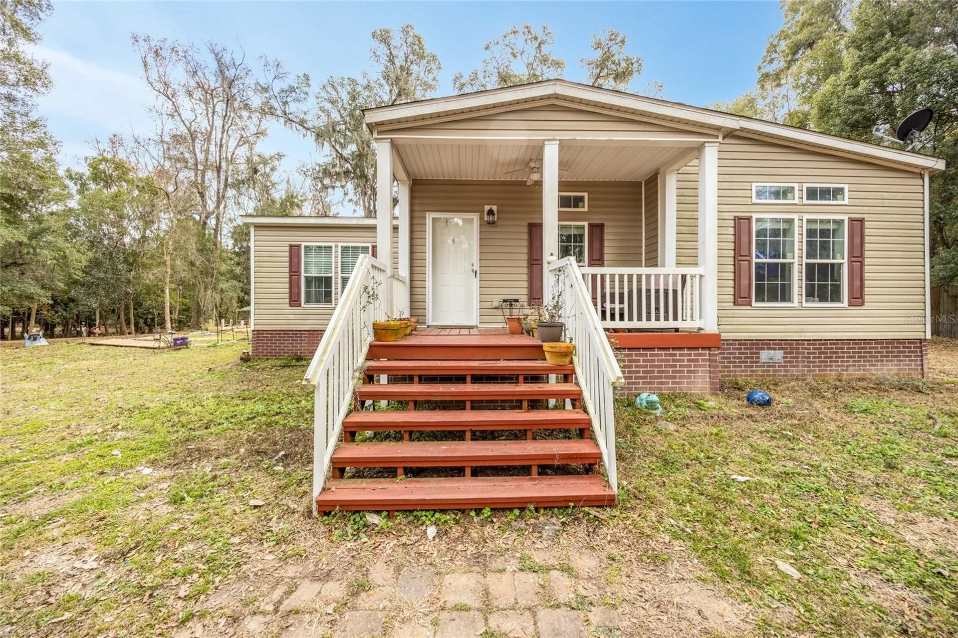 1085 State Road 100 Florahome FL 32140