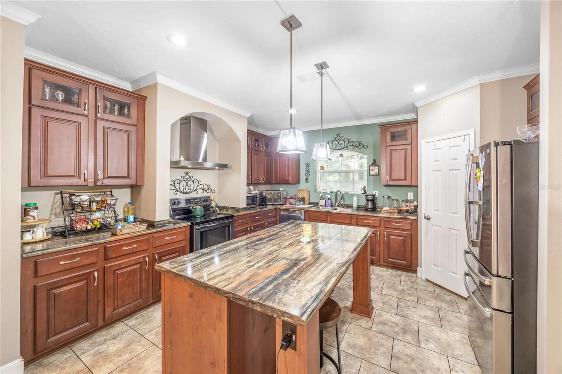 1085 State Road 100 Florahome FL 32140