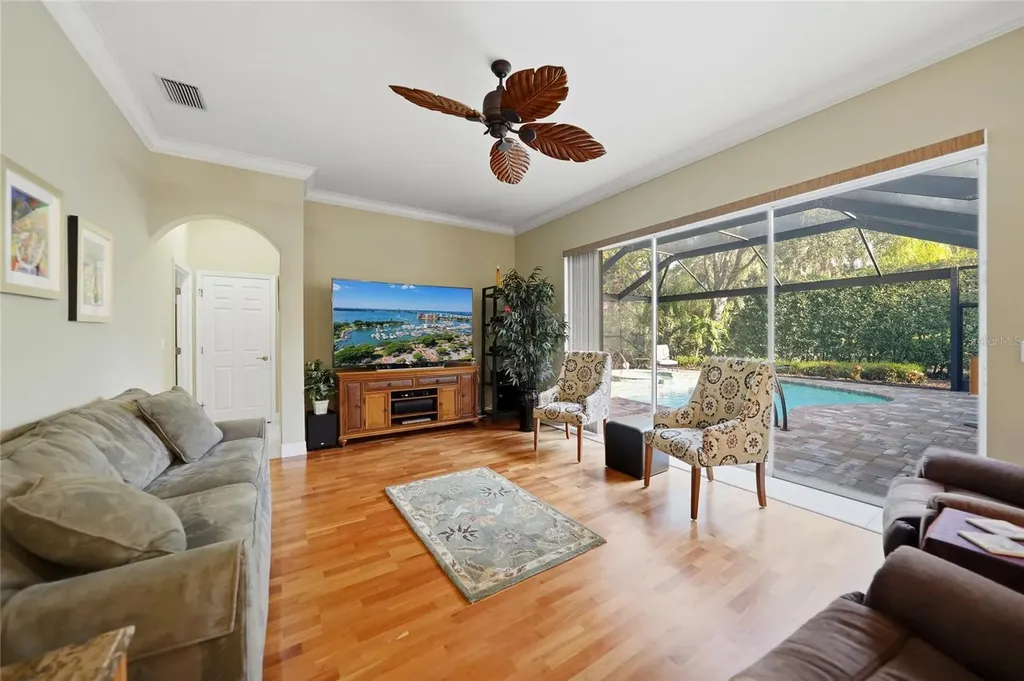 3878 Royal Hammock Boulevard Sarasota FL 34240