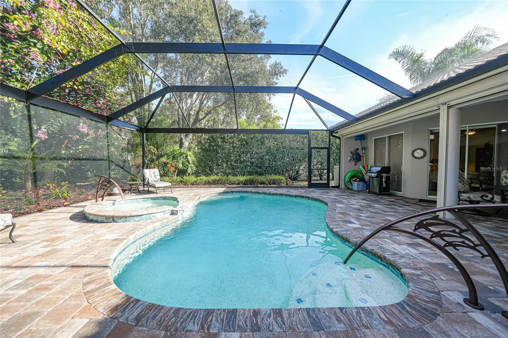 3878 Royal Hammock Boulevard Sarasota FL 34240
