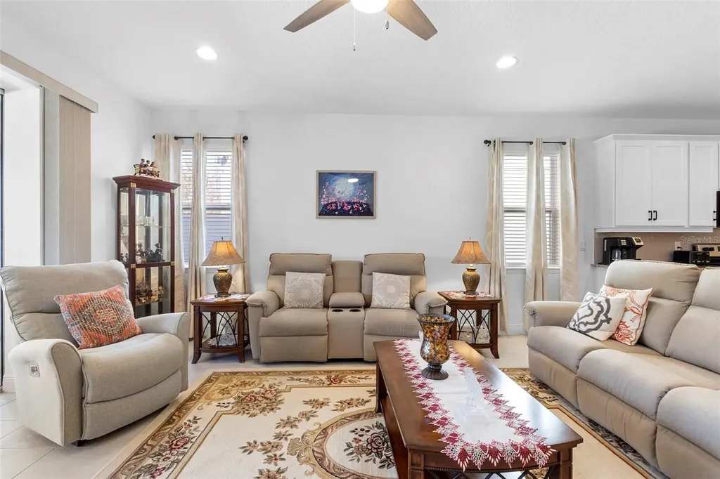 744 Hyperion Drive Debary FL 32713