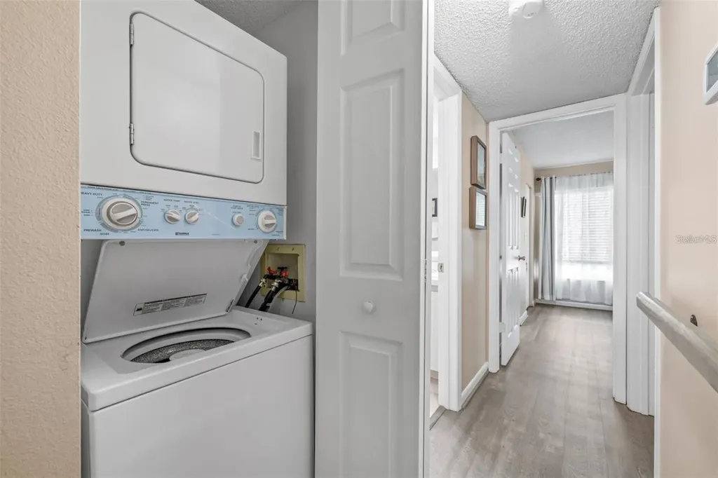 1871 Pine Ridge Way W Palm Harbor FL 34684
